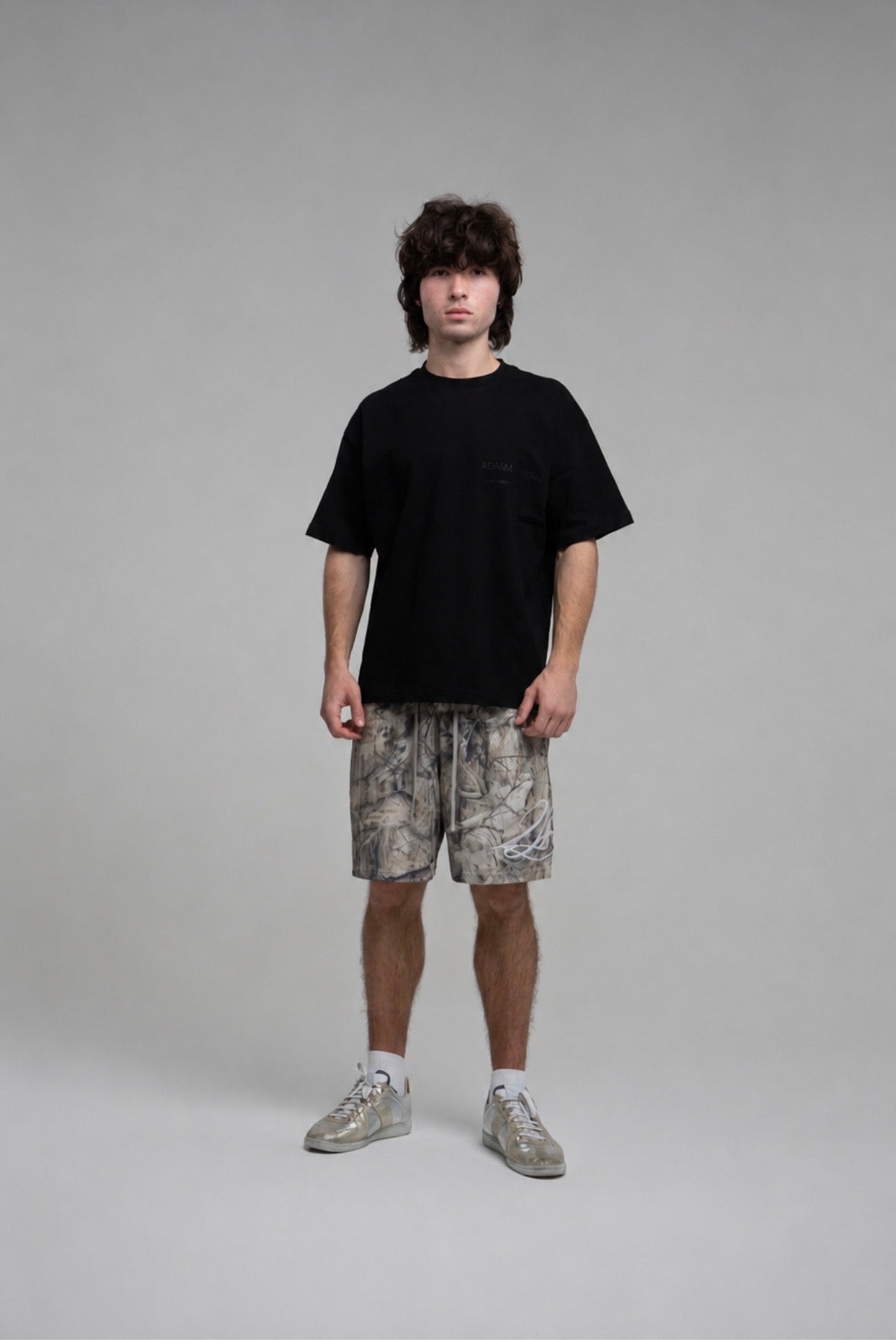 STUDIO T-Shirt
